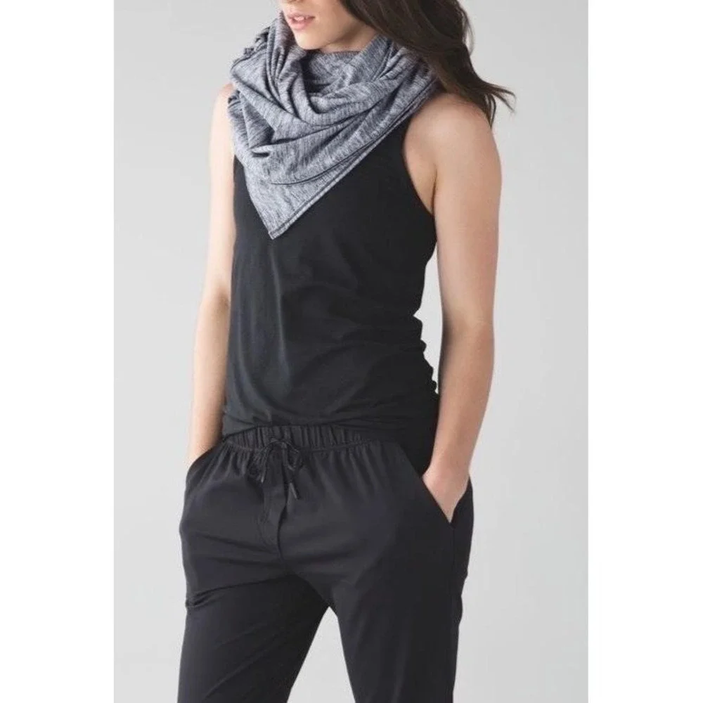 Lululemon‎ Vinyasa Scarf One Size Snap Button Wrap Yoga Shawl Nursing Minimalist